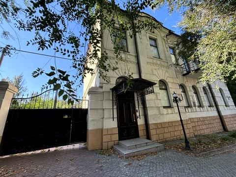 комерційна за адресою Паторжинського вул., 23