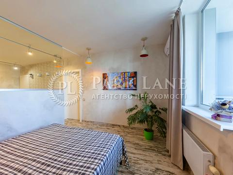 квартира за адресою Авіаконструктора Ігоря Сікорського вул. (Танкова), 1