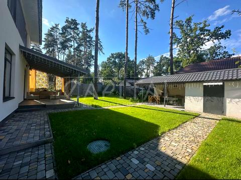 дом по адресу Левка Лукьяненко ул. (Октябрьская)