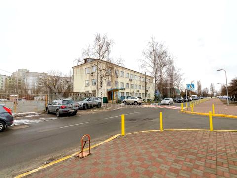комерційна за адресою Лесі Українки вул., 54