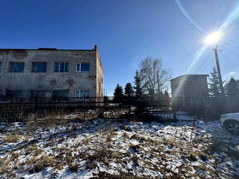 комерційна за адресою Шкільна вул., 1