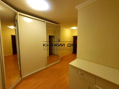 квартира за адресою Київ, Срібнокільська вул., 1