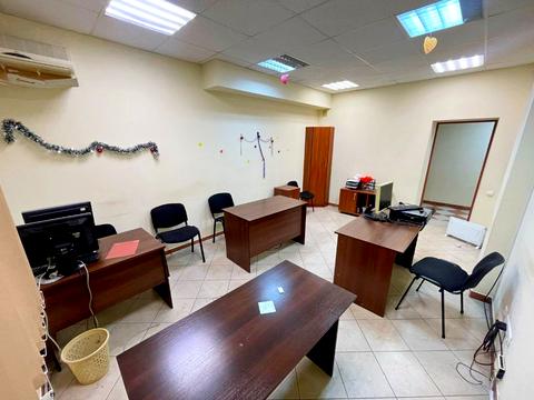 комерційна за адресою Василя Стуса просп., 15б