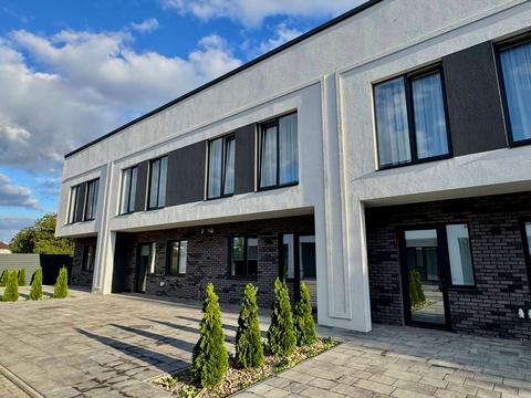 будинок за адресою Перемоги
