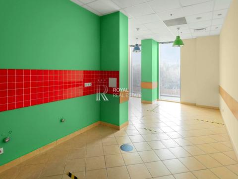 комерційна за адресою Миколи Амосова вул., 12