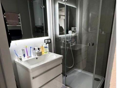 квартира за адресою Київ, Салютна вул., 2-Б