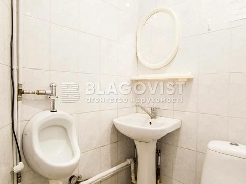 комерційна за адресою Золотоустівська вул., 10-12