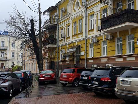 квартира за адресою Хорива вул., 7