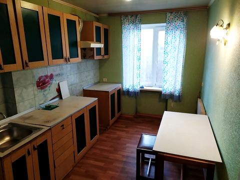 квартира за адресою Космодромна вул., 8