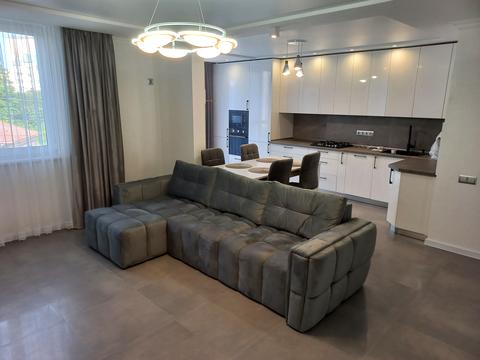 квартира за адресою Білогірська вул., 3-А