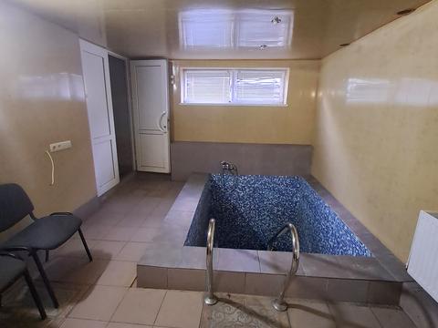 будинок за адресою Богатирська вул., 42