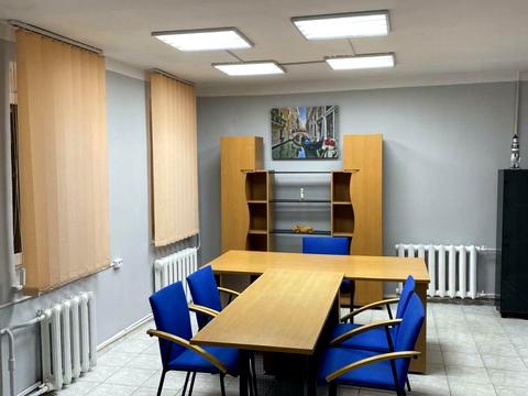 комерційна за адресою Оболонська вул., 47