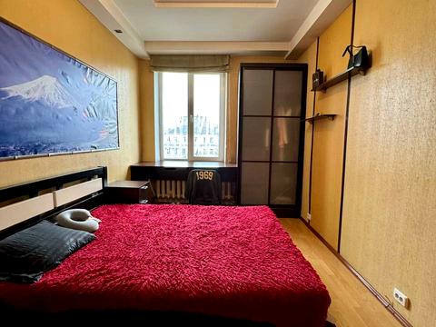 квартира по адресу Дмитрия Яворницкого просп. (Карла Маркса), 83