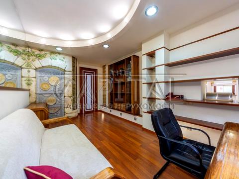 будинок за адресою Курортна вул., 9
