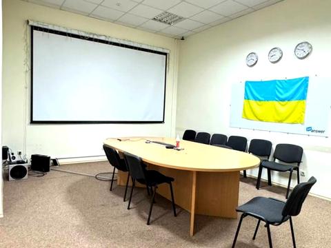 коммерческая по адресу Грушевського, 15