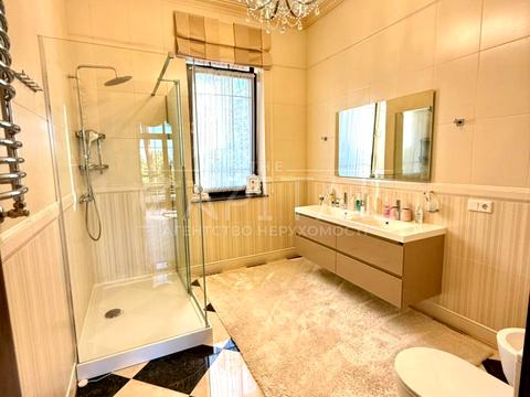 будинок за адресою Курортна вул. (Великого Жовтня), 5