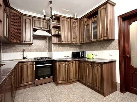 квартира за адресою Академіка Степана Рудницького вул., 30
