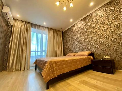 квартира за адресою Левка Лук'яненка вул. (Василя Жуковського), 1-Б