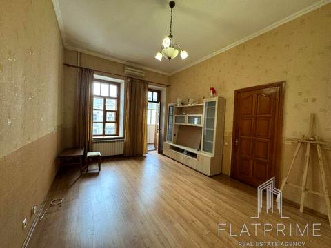 квартира за адресою Саксаганського вул., 65