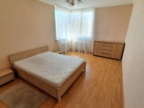 квартира за адресою Анни Ахматової вул., 35