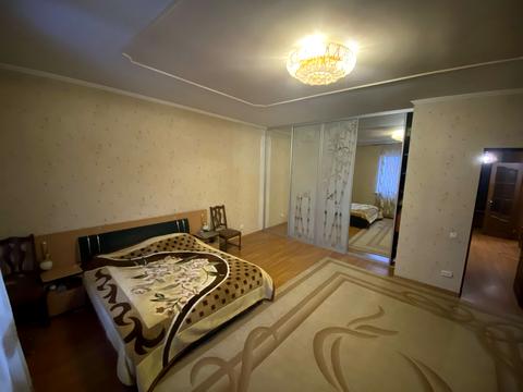 будинок за адресою Ньютона вул.