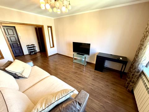 квартира за адресою Ревуцького вул., 21