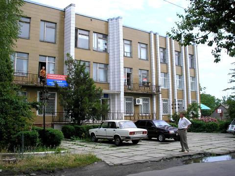 коммерческая по адресу Защитников Украины ул. (Леніна), 14