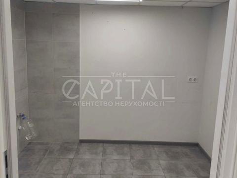 коммерческая по адресу Степана Бандеры просп. (Московський), 8