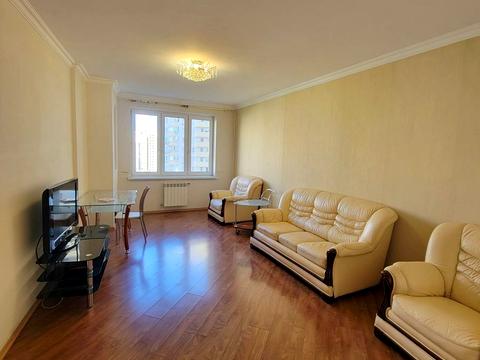 квартира за адресою Дніпровська набережна вул., 25