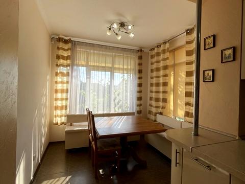 дом по адресу Івасюка