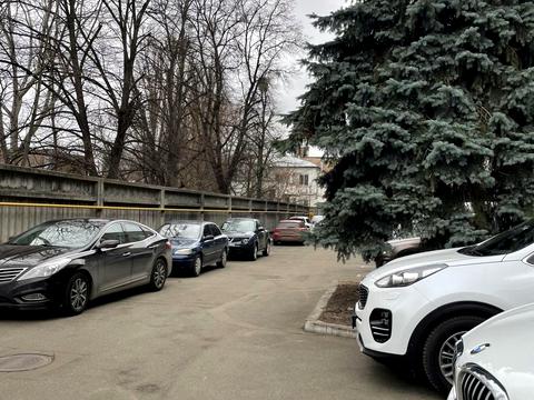 комерційна за адресою Вацлава Гавела бульв. (Івана Лепсе), 4