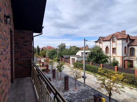 будинок за адресою Каштанова, 7