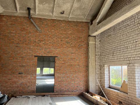 комерційна за адресою Лісова вул. (Пархоменка), 1