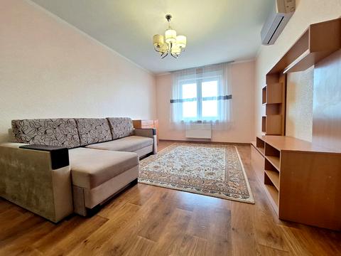 квартира за адресою Ревуцького вул., 54