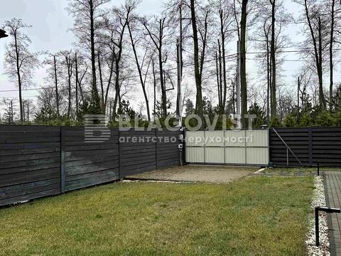 будинок за адресою Комфортна