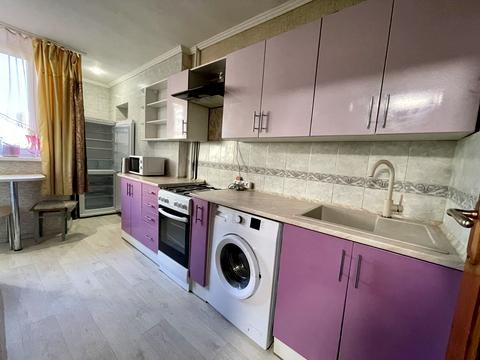 квартира за адресою Академіка Єфремова вул. (Командарма Уборевича), 7