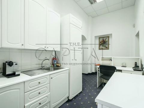 комерційна за адресою Ольгинська вул., 2/11