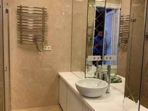 квартира за адресою Дніпровська набережна вул., 14