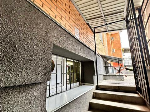 комерційна за адресою Красносільського вул., 71а