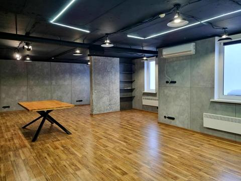 комерційна за адресою Авіаконструктора Ігоря Сікорського вул. (Танкова), 1-А