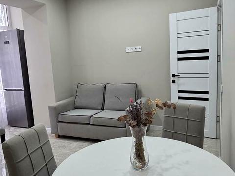 квартира по адресу Высочана ул., 18