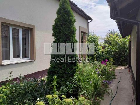 будинок за адресою Героїв України вул.