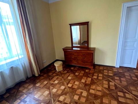 квартира по адресу Корнякта ул., 1