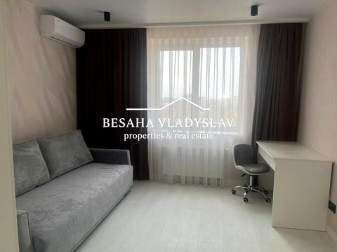 квартира за адресою Євгена Чикаленка вул. (Аржанова), 3