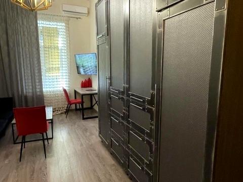 квартира по адресу Военный спуск, 14