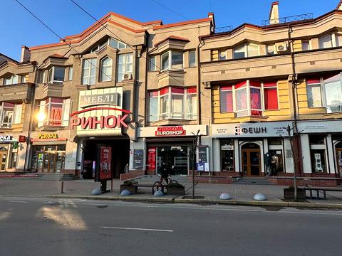 комерційна за адресою Кардинала Любомира Гузара вул., 47