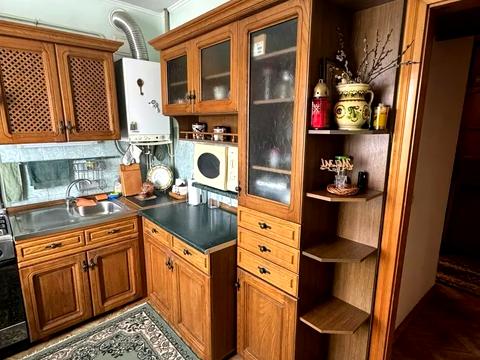 квартира за адресою Старицького вул., 11
