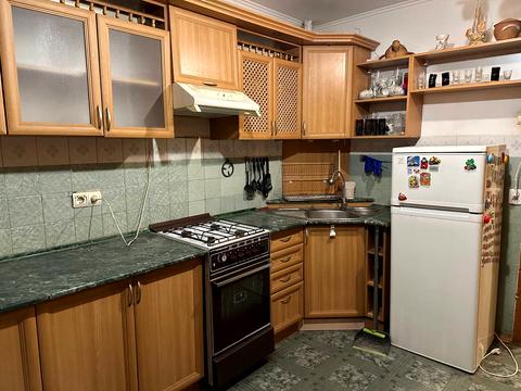кімната за адресою Академіка Євгена Лазаренка вул., 36
