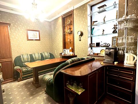 комерційна за адресою Ковпака вул., 17