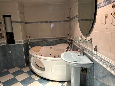 квартира по адресу Святошинская ул., 1